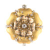 Broche de pecho de oro montado con diamantes