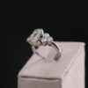 Sortija de oro blanco con diamantes - Imagen 3