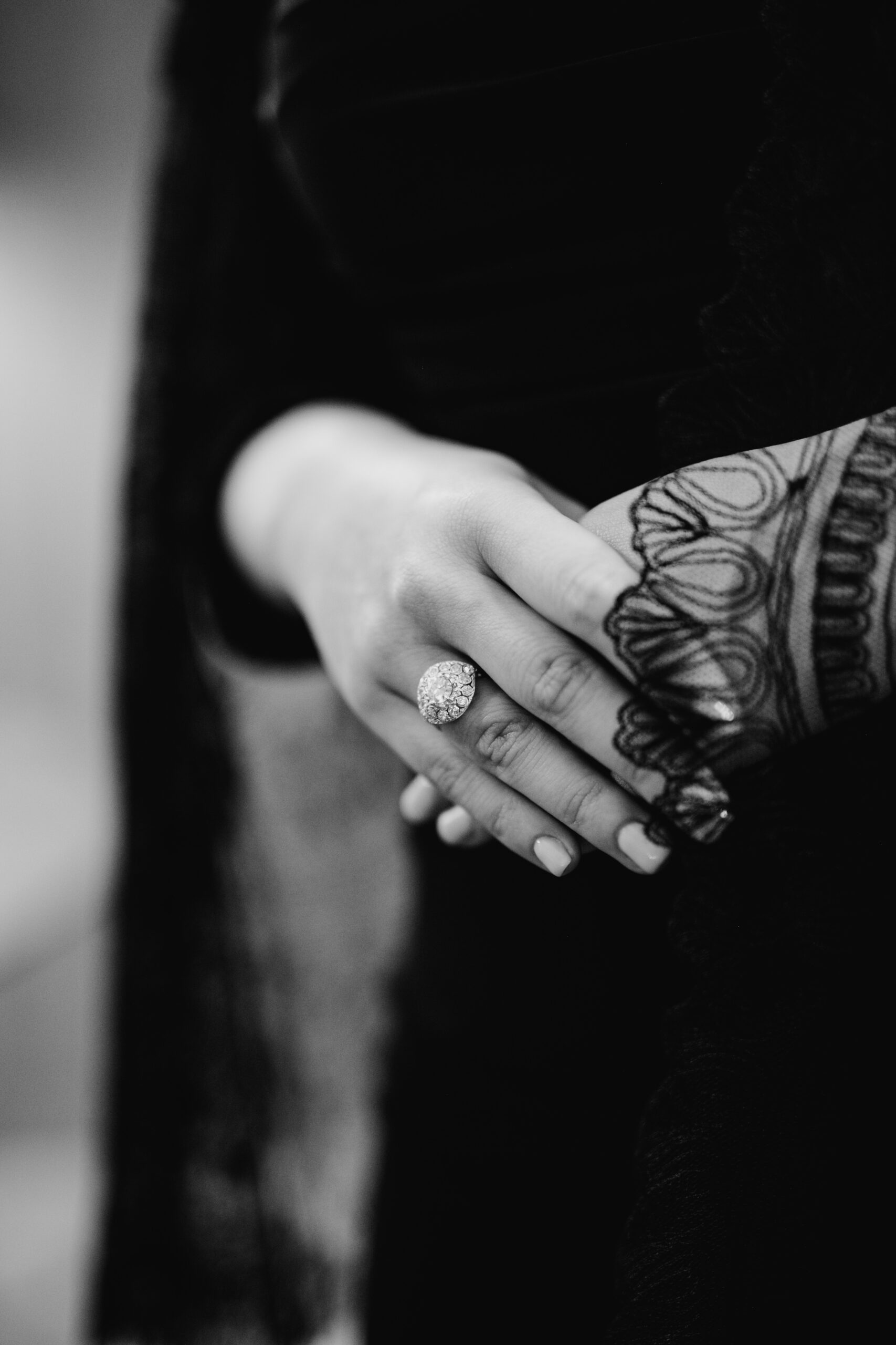 Joyas para mantilla en la Semana Santa de Sevilla