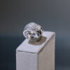 Sortija de oro blanco y diamantes - Imagen 3
