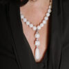 Collar coral rosa muy claro de oro blanco con diamantes - Imagen 5
