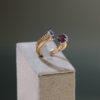 Sortija de oro rosa con amatistas y diamantes - Imagen 2