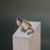 Sortija de oro rosa con amatistas y diamantes - Imagen 3