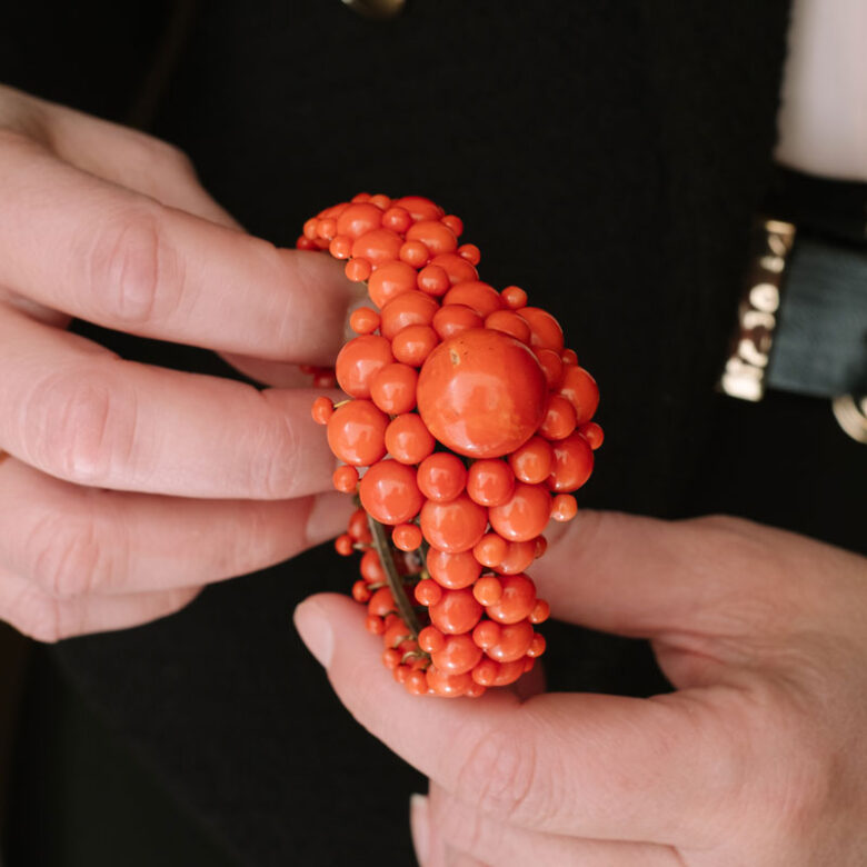 Pulsera antigua de coral