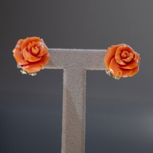 Pendientes de oro con coral