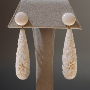 Pendientes de marfil en oro