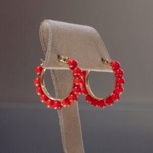 Argollas bolas de coral oro